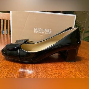 Michael Kors pumps
